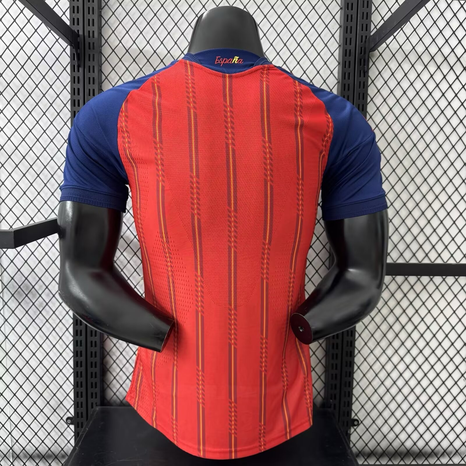 2026 Spain Home Fan Version Quick Dry Soccer Jersey - 图片 2